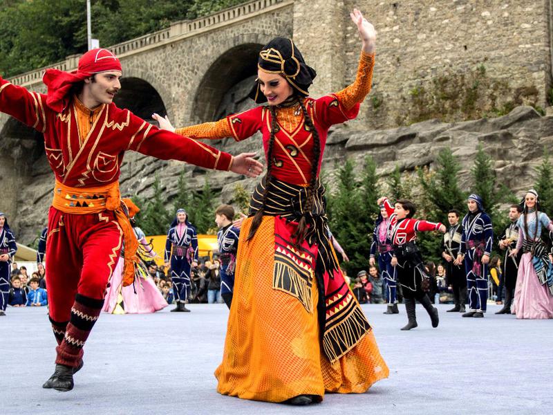 
								Танцы на празднике Тбилисоба