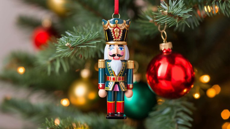 Where to buy Christmas toys and decorations in Batumi?