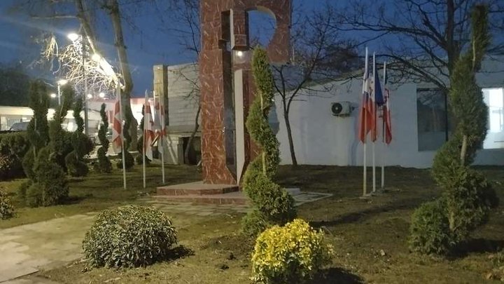 Memorial to War Heroes in August 2008