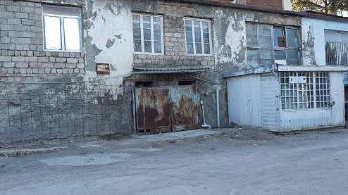 Toilet (Tavdadebuli Square)