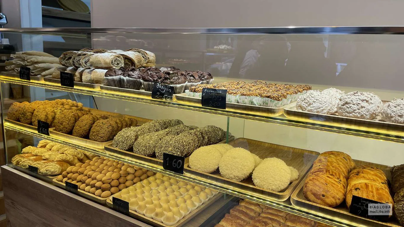 Ассортимент пекарни Sakhluri bakery