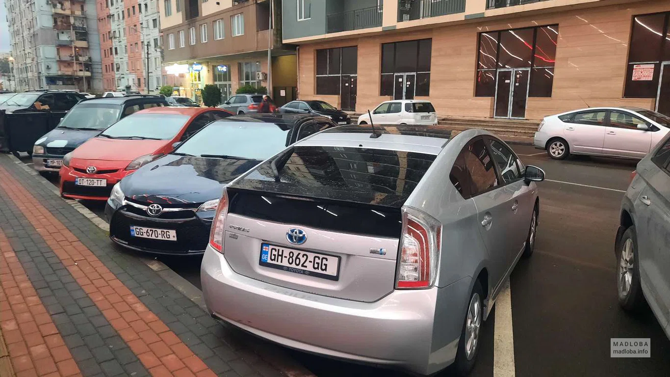 Прокат автомобилей на улице Гудишвили 12