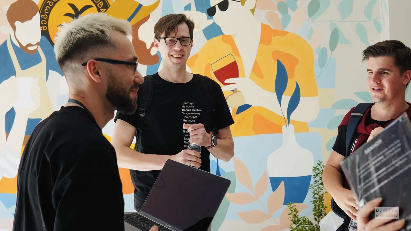 Павильон для мероприятий "Megobari bar & Event hall" в Батуми