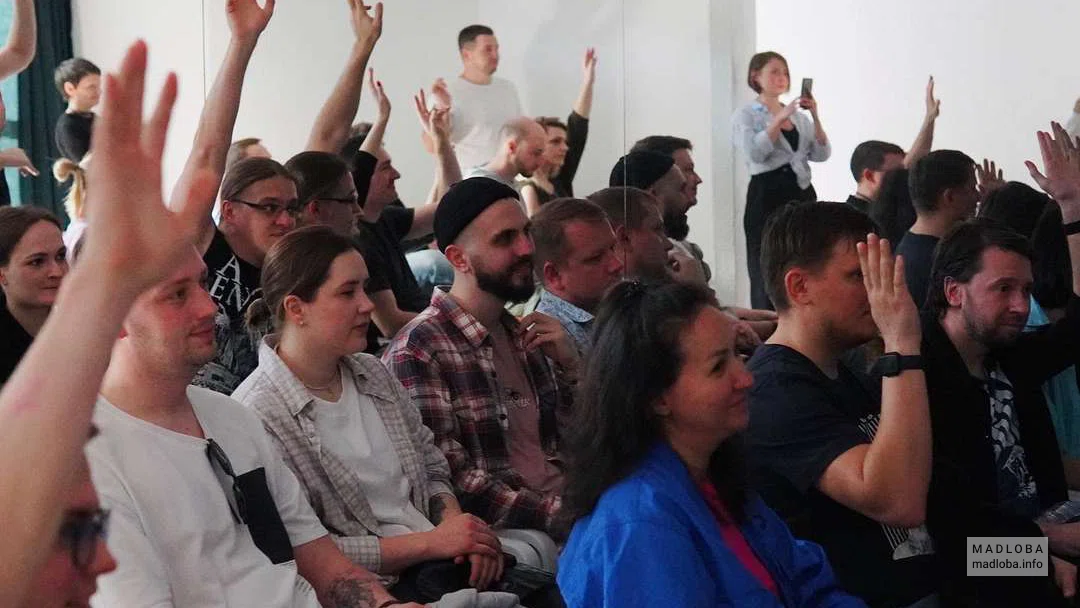 Собрание в Павильоне для мероприятий "Megobari bar & Event hall" в Батуми