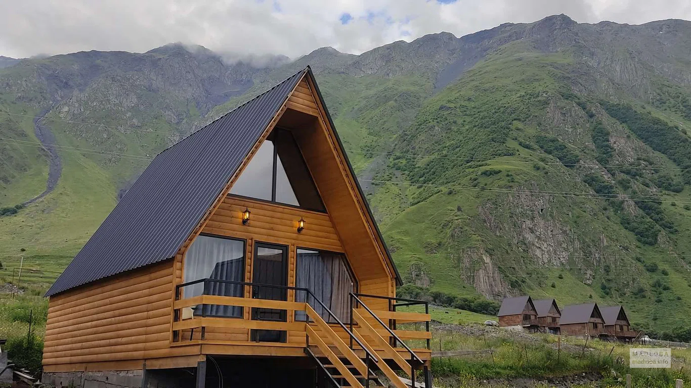 Аренда коттеджей "Kazbegi Folk" в Степанцминде