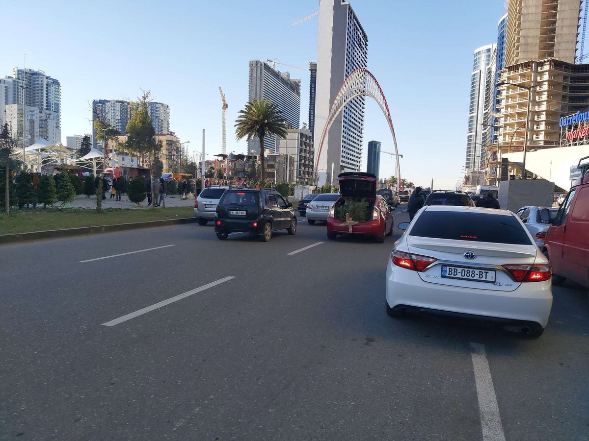 20201231_160736.jpg Батуми елка