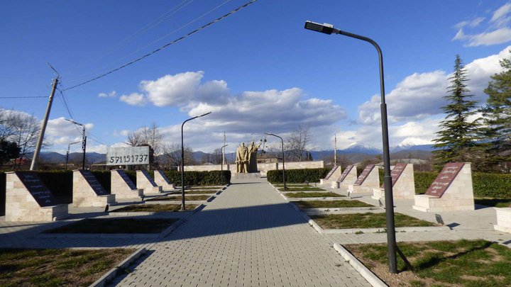 Memorial to those killed in the war of Abkhazia and Samachablo