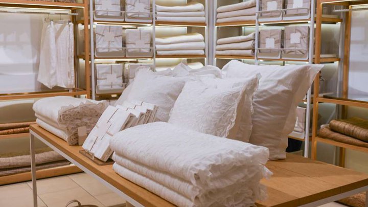 Bed linen store