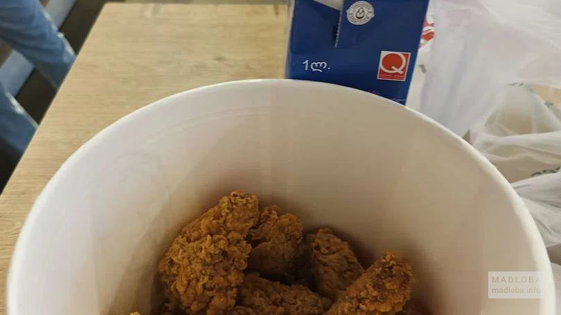 Доставка фастфуда KFC