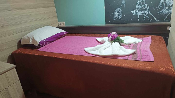 2hands Thai massage