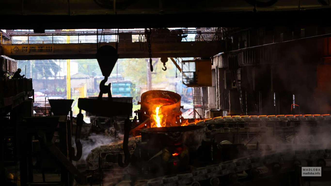 Изготовление металла компании "Manganese Logistik"