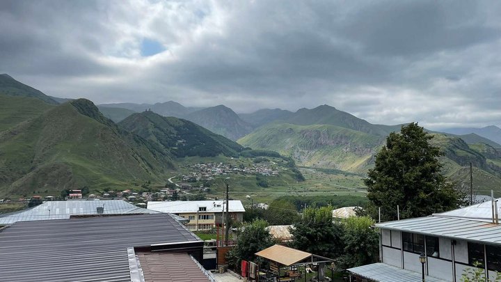 Wooden Hotel Kazbegi