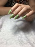 Shellac ბათუმის ფრჩხილის სალონი