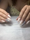 Shellac ბათუმის ფრჩხილის სალონი