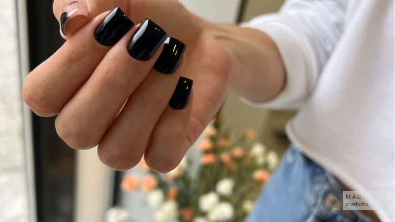 მანიკური სალონი "Mila Nails" მანიკური