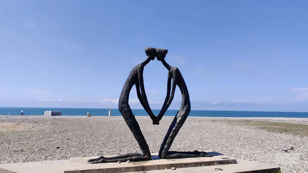 Скульптура "Первая любовь"