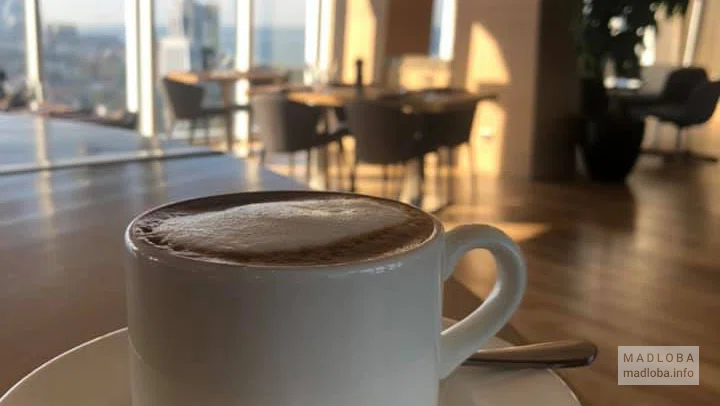 Чашечка кофе в Ресторан и Бар Клаудс