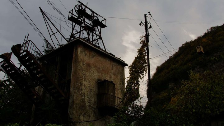 Old cable car station (George Pantsulaya St. 14)