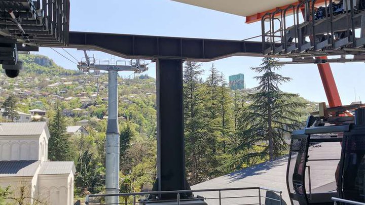 Cable car station "Central Tkhelidze"