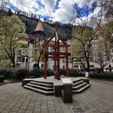 Мемориал и парк 9-го апреля