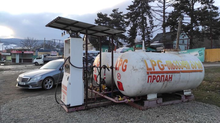 LPG (liquefied gas)