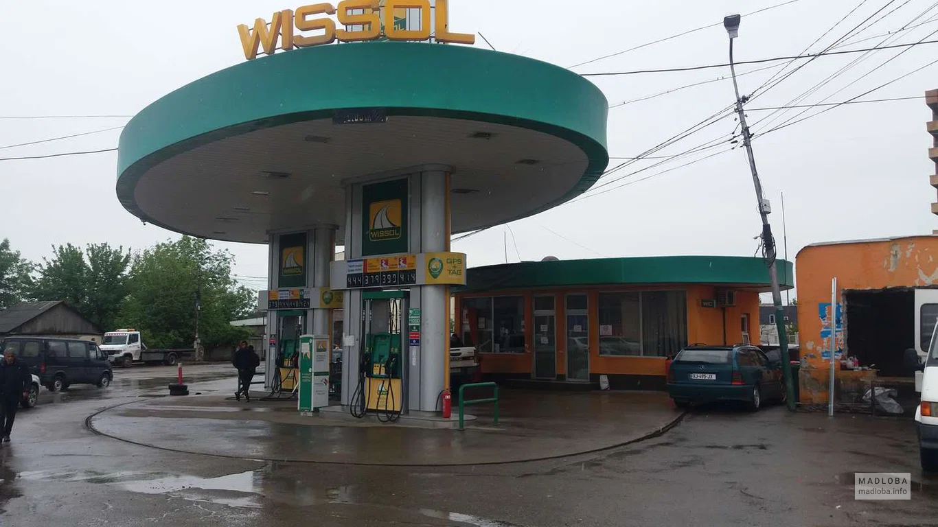 АЗС Wissol вид с дороги