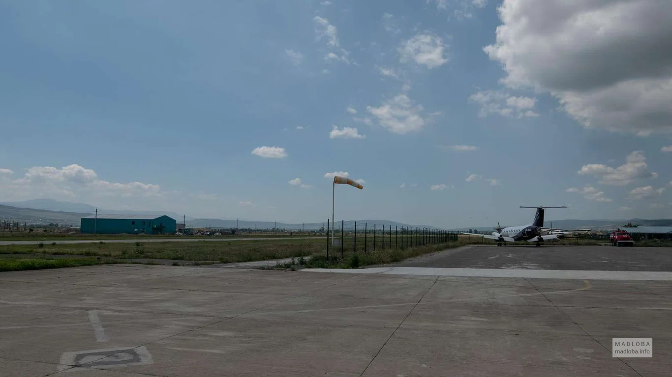 Аэропорт Натахтари