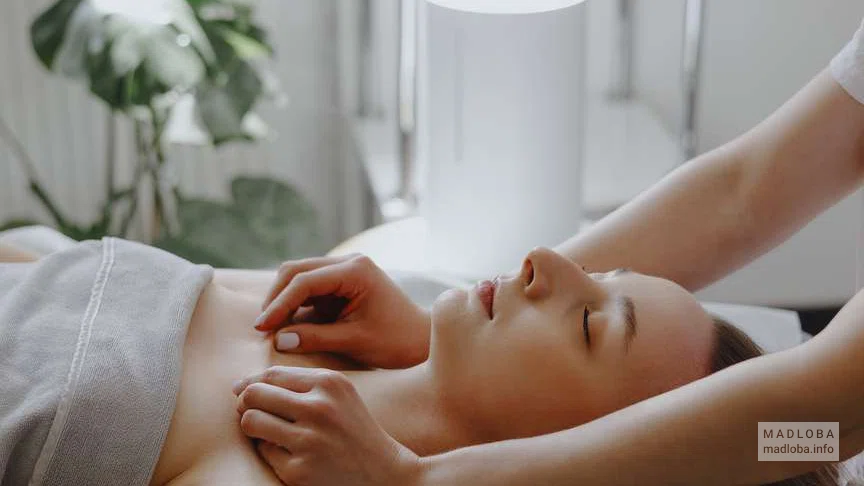 Массажный кабинет "Aesthetic Massage Batumi" массаж