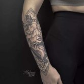 Anna Mahony - tattoo Batumi