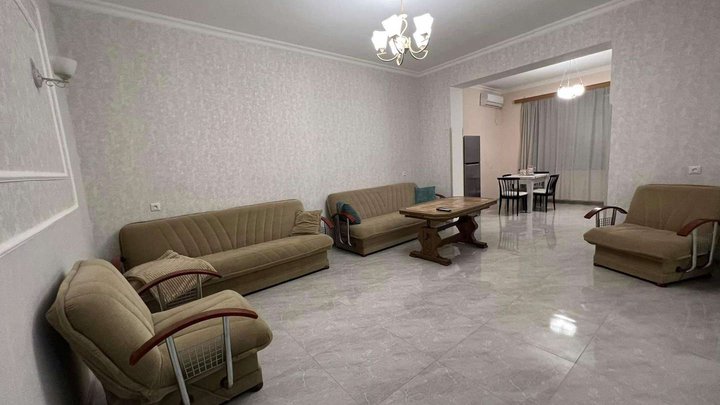 Holiday apartments (David Guramishvili St. 6A)