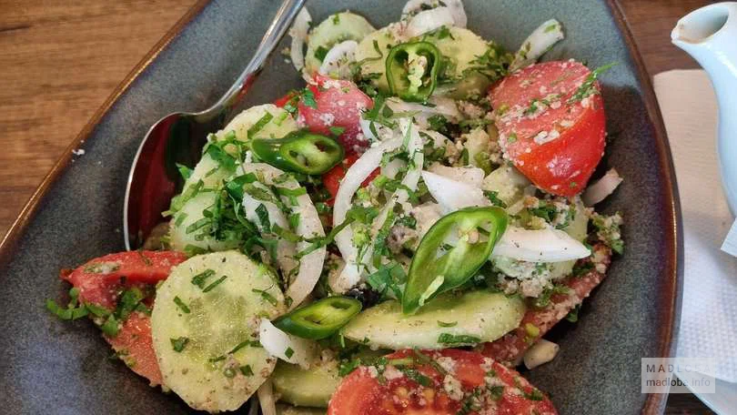 Овощной салат в меню ресторана Argo
