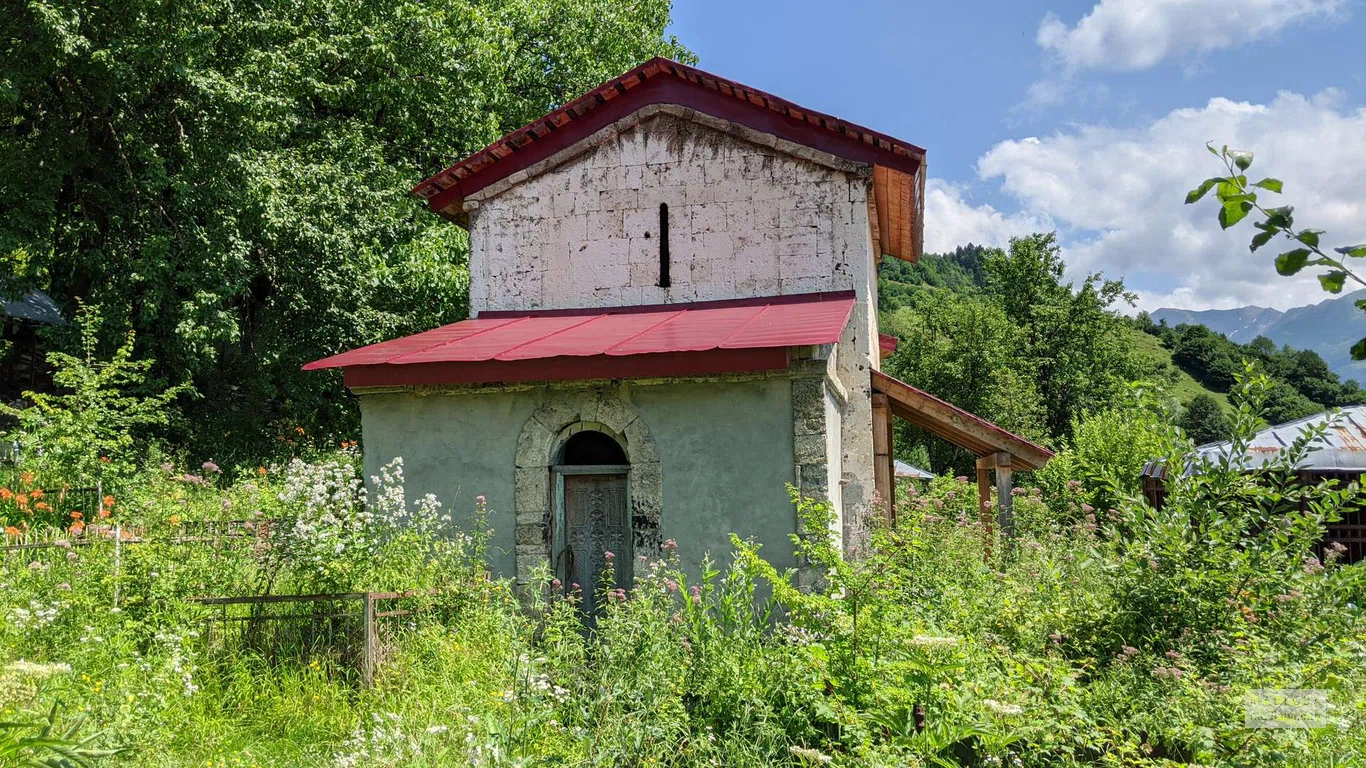 Архангельская церковь в Чукули