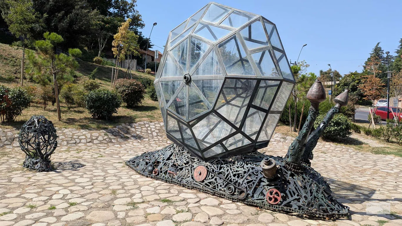 Арт-объект "Семейство улиток"