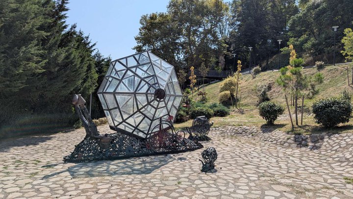 Art object "Snail Family"