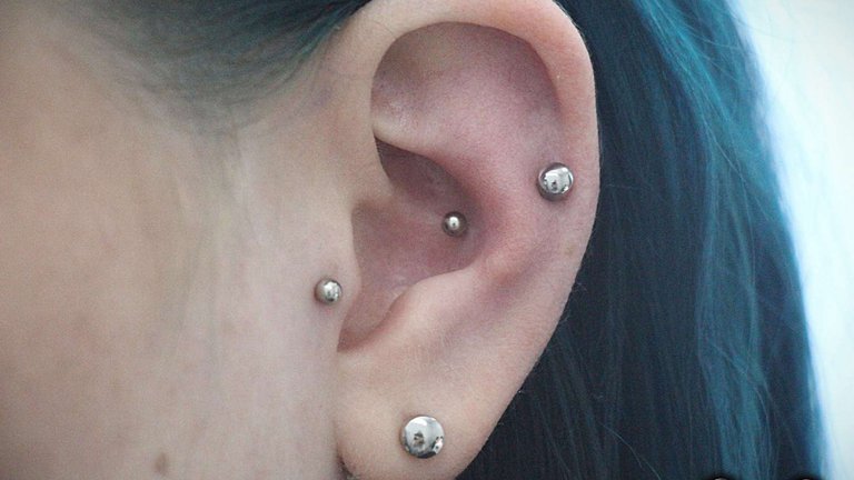 Earlobe piercing