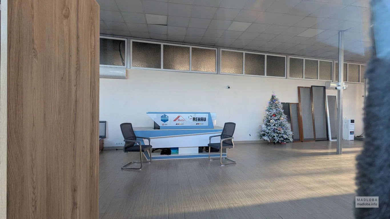 магазин пластиковых и алюминиевых окон в Батуми