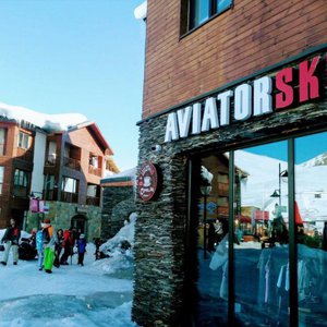 Aviator Ski Rental