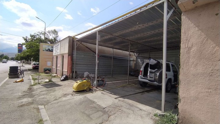 Car wash (David Agmashenebel St.)