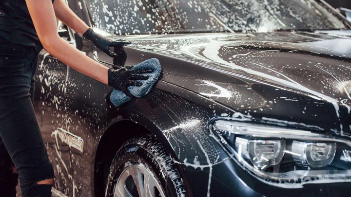 Car wash (Petra Bagrationi St. 153)