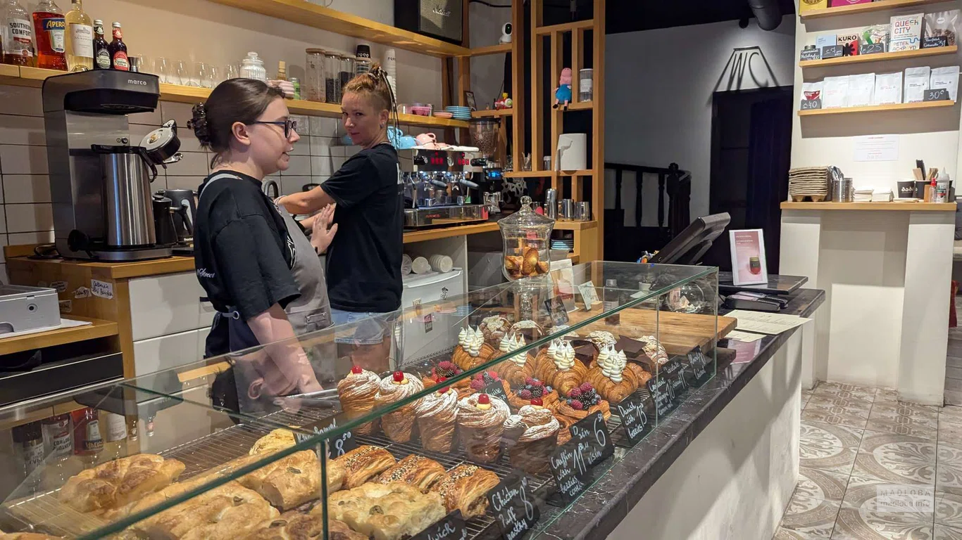 Пекарня и кондитерская  "Baba Bakery"