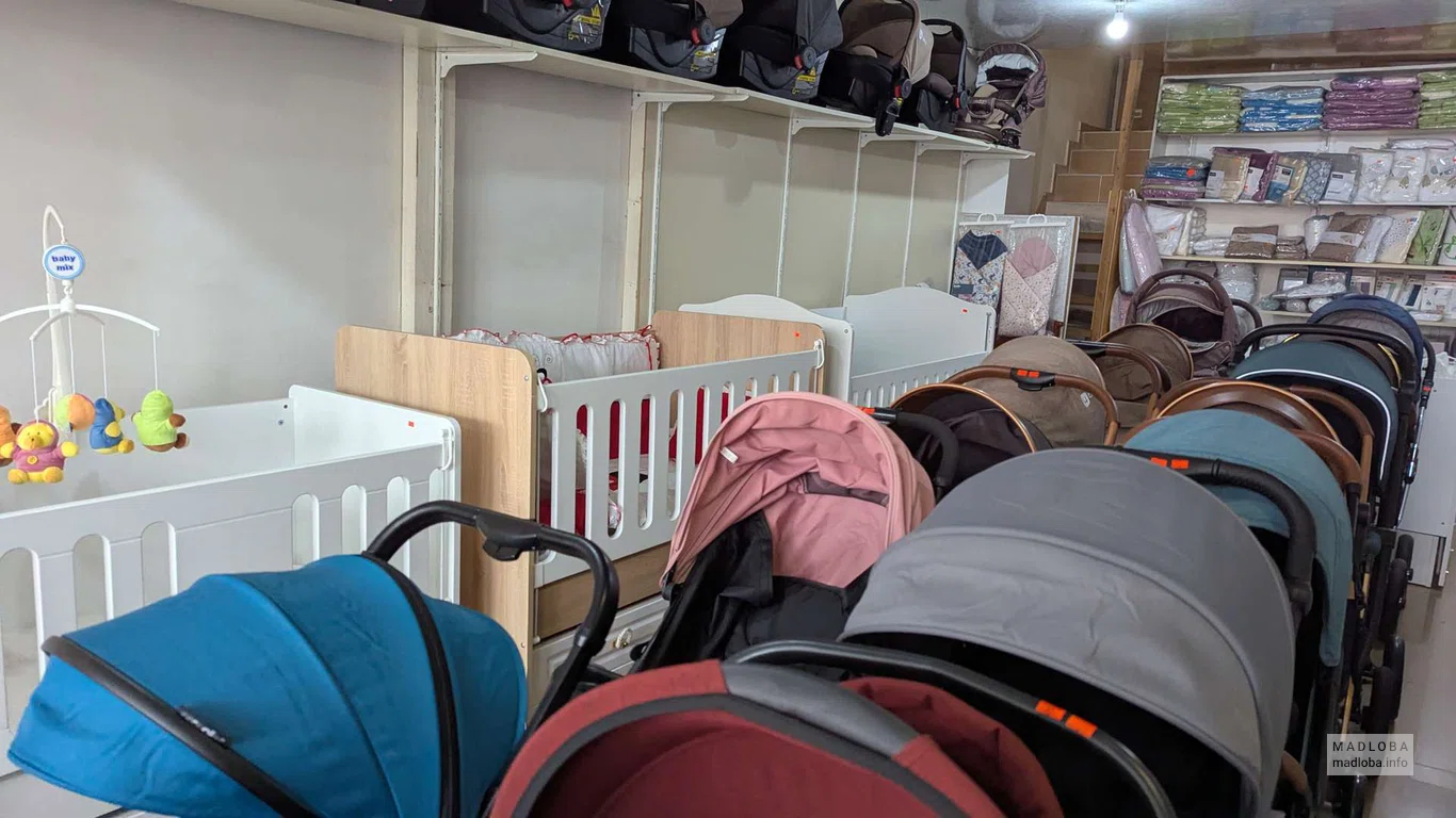 Кроватки и коляски в магазине Baby Line