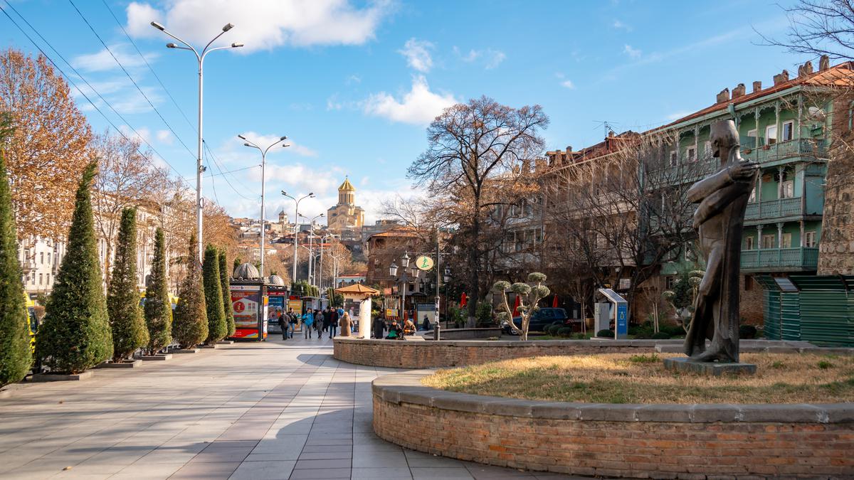Улица Бараташвили в Тбилиси