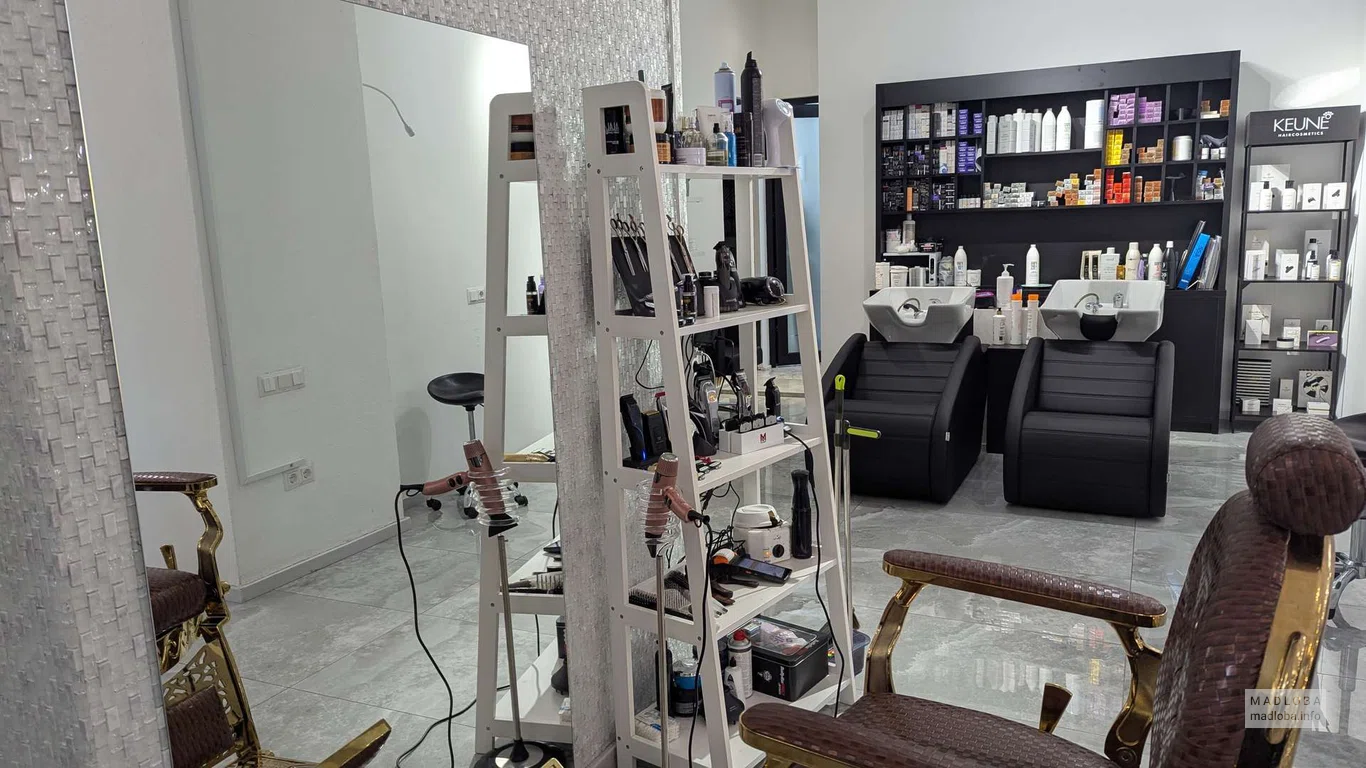 Barber Karalidze (Sakura) — барбершоп на улице Парнаваз Мепе