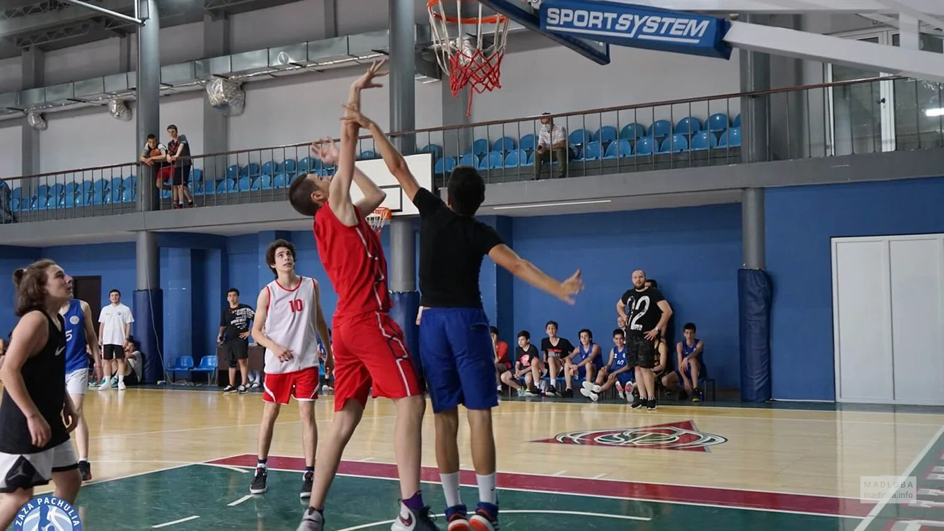 Баскетбольная Академия Зазы Пачулии - спортивный зал