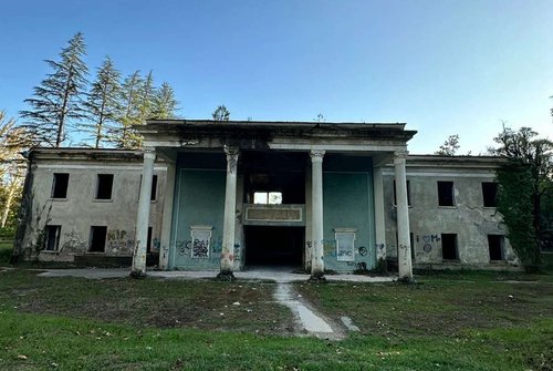 Bathhouse No. 5