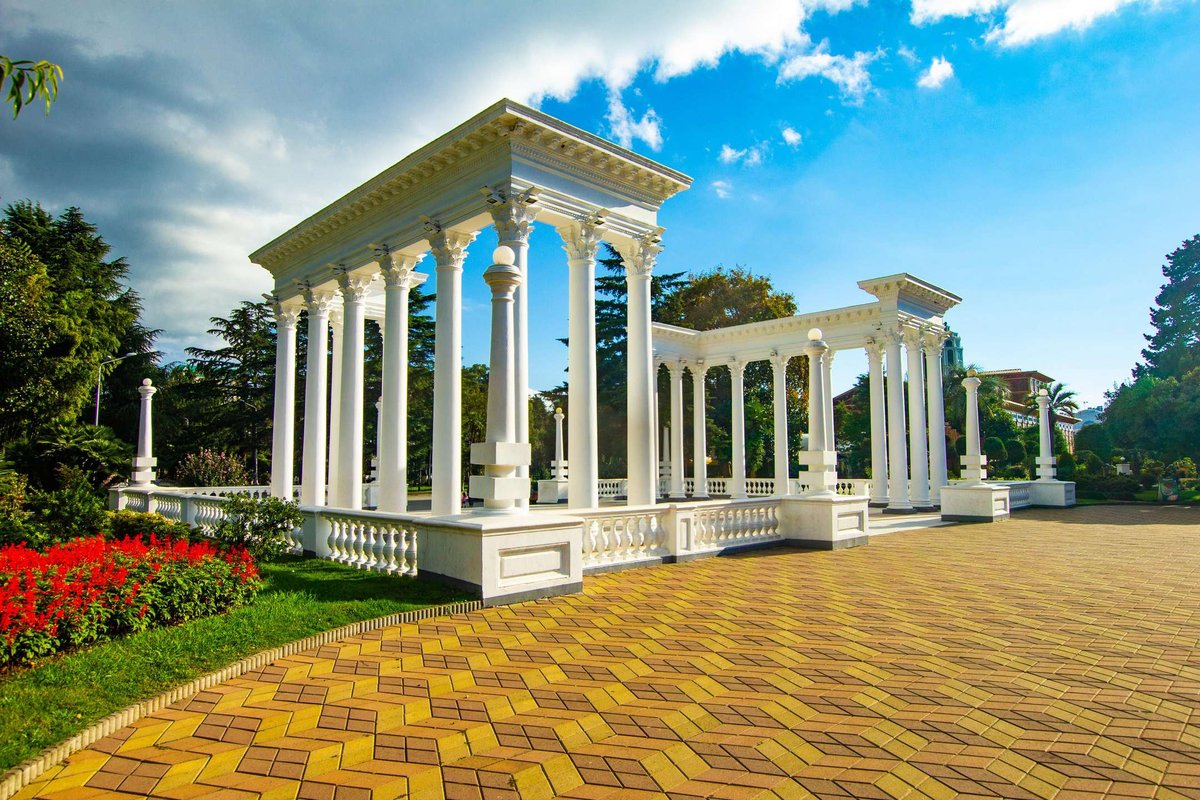Batumi-colonnades