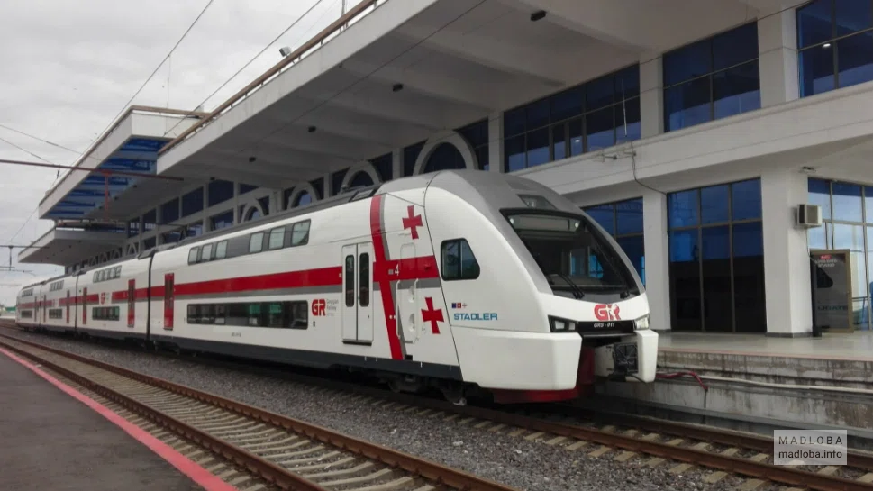 Batumi Central Railway Station. Inexpensive tickets to Yerevan - Madloba