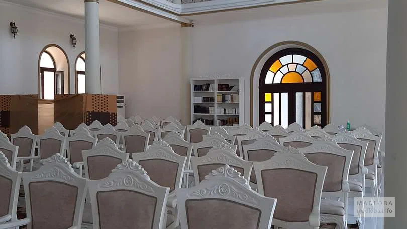 Батумская синагога вид изнутри