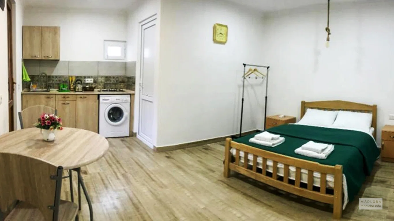 Интерьер комнаты в гостевом доме Красивый Тбилиси