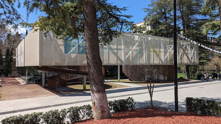 Nadzaladevi Media Library